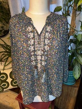 Women's Blue Floral Embroidered Peasant Blouse